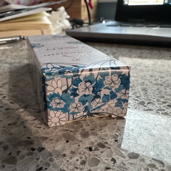 Aromatherapy Associates x Liberty London Clear Mind Roller Ball 10ml - Picture 3 of 3